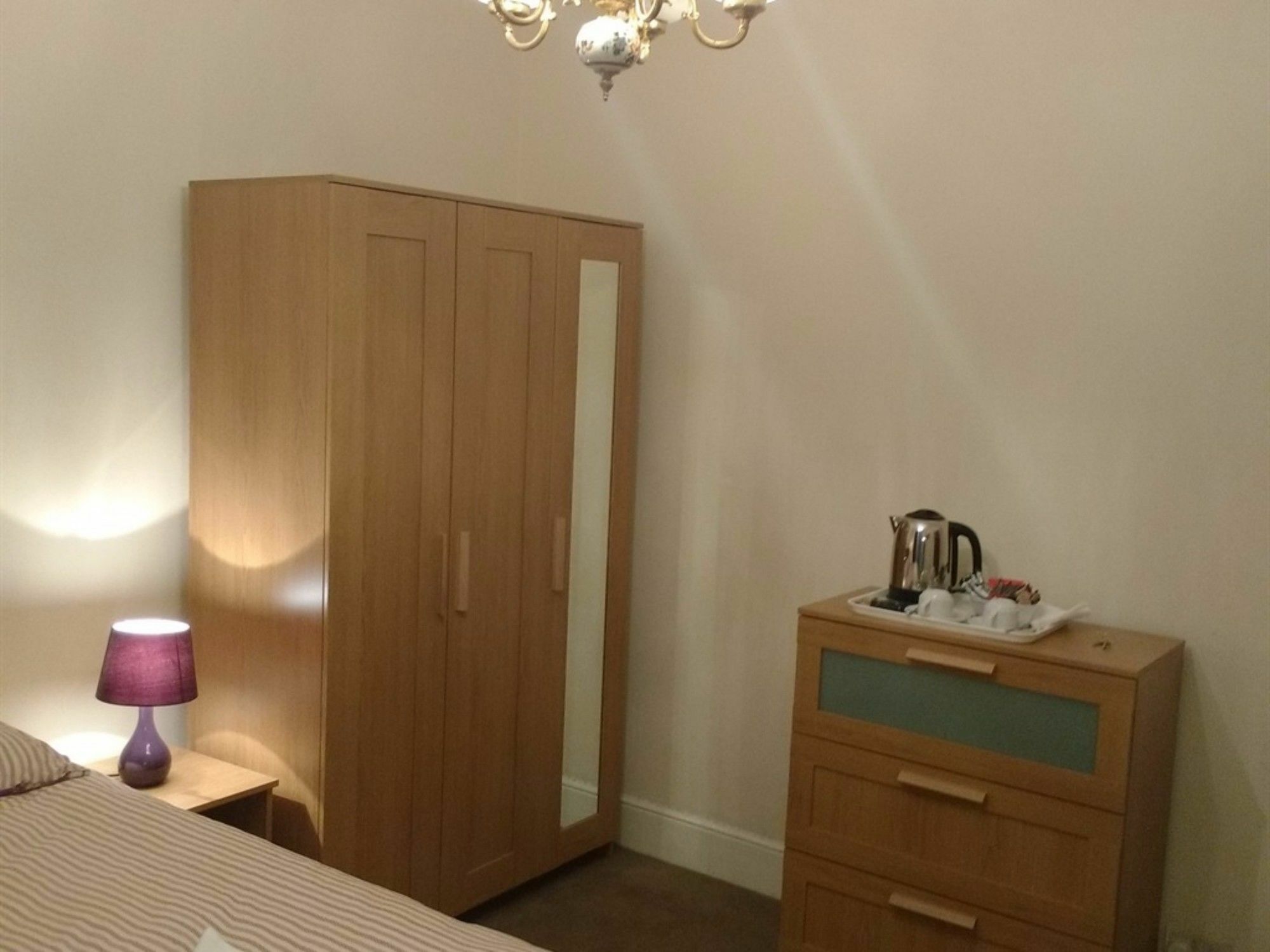 Acton Lodge Guest House Лондон Экстерьер фото